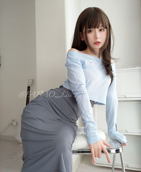 年轻的阿姨2在线观看