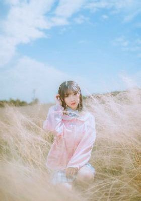 一边亲一边摸韩剧免费观看